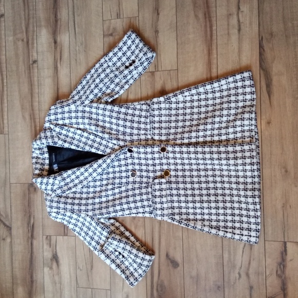 Zara Women's White And Black Double Breasted Tailored Coat. Size M - Picture 11 of 17